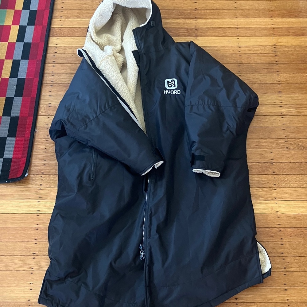 Nyord dry robe changing robe
